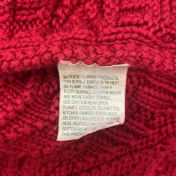 Vintage L.L. Bean Rich Red Cable Knit Patterned Winter Sweater Small - Picture 4 of 5